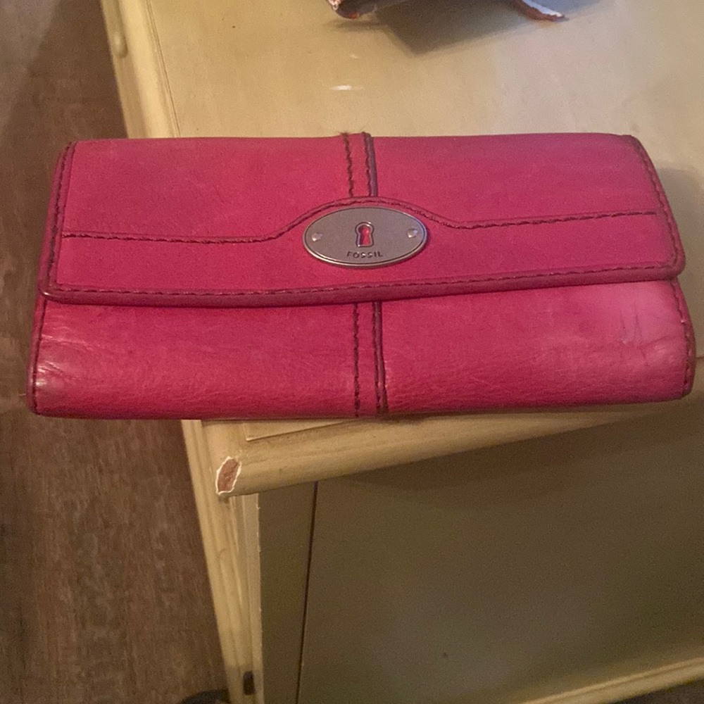 Fossil wallet credit card slots zippered compartment